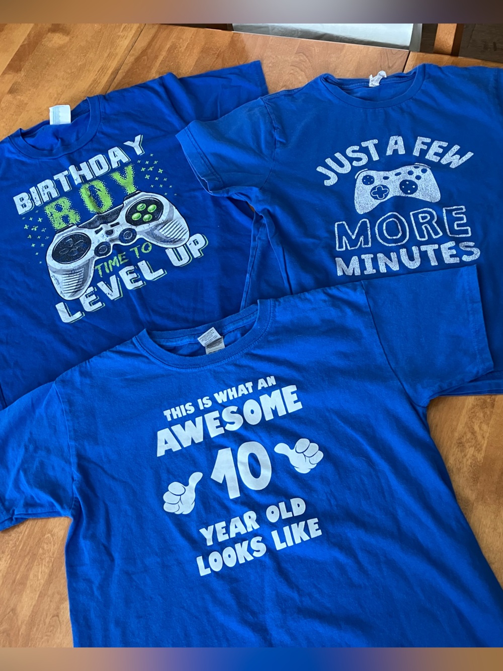 3 blue birthday and video gaming themed Kid’s T-Shirts, size M-L